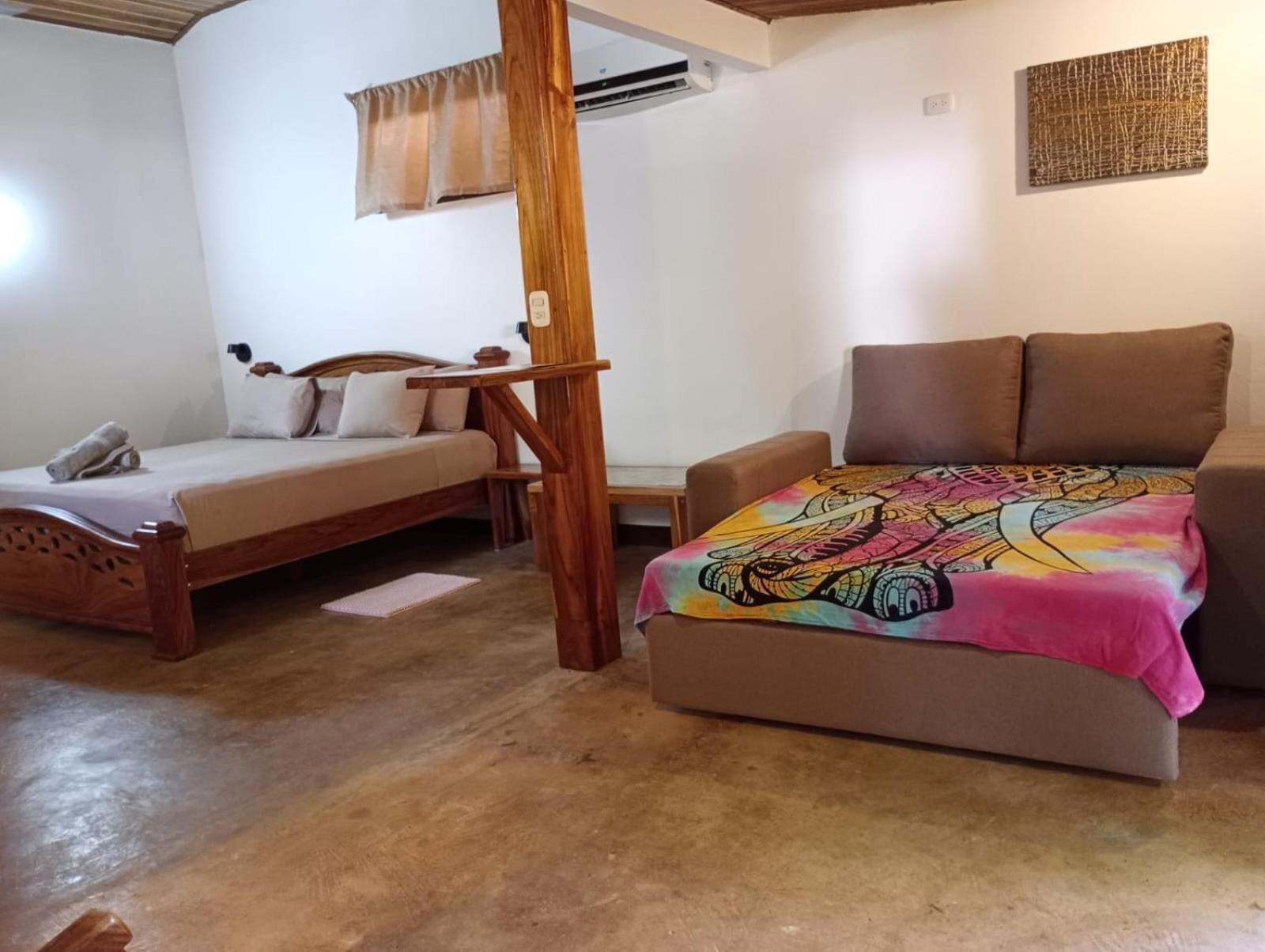 Tamahostel & Glamping Tamarindo Esterno foto