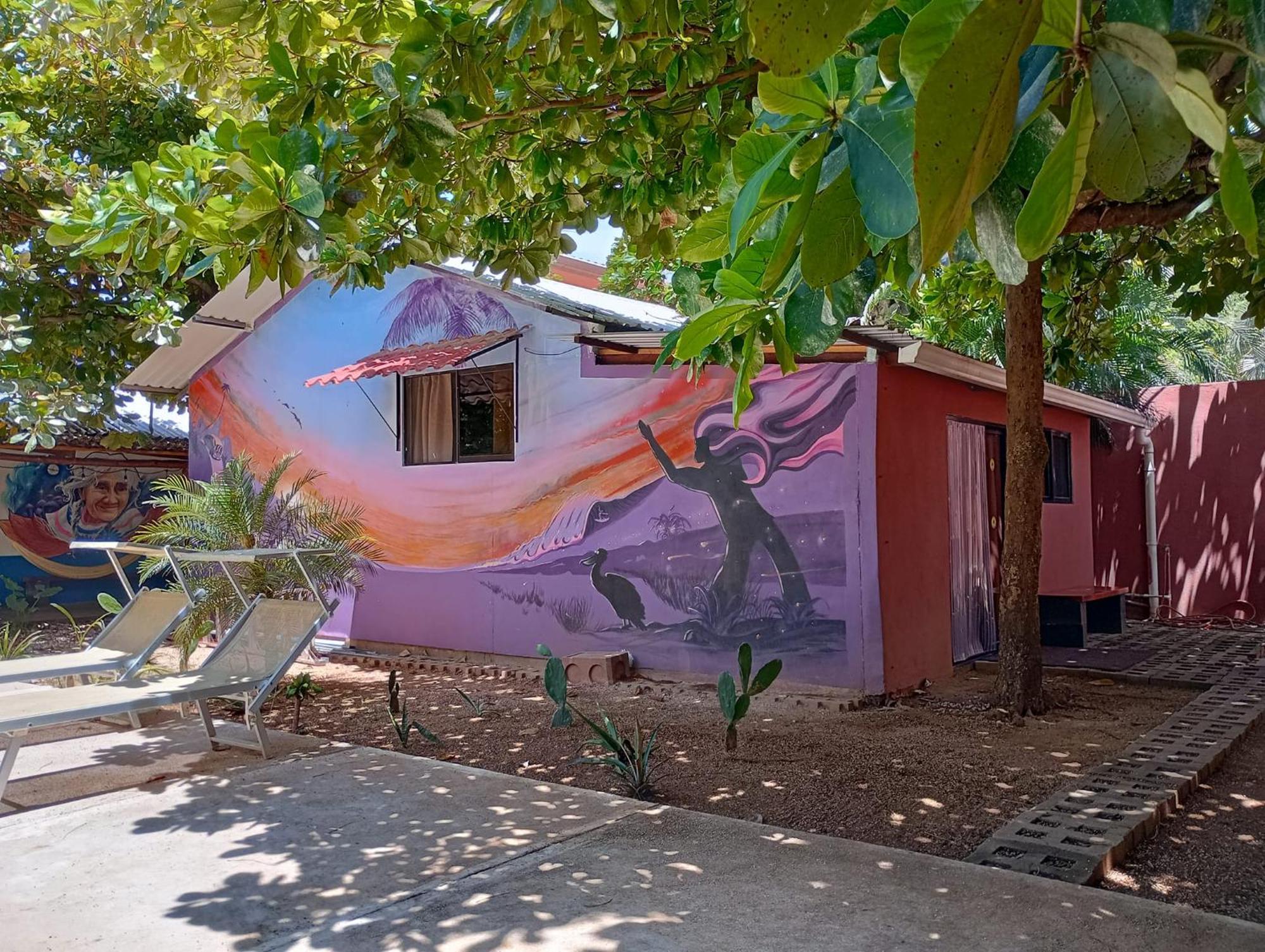 Tamahostel & Glamping Tamarindo Esterno foto